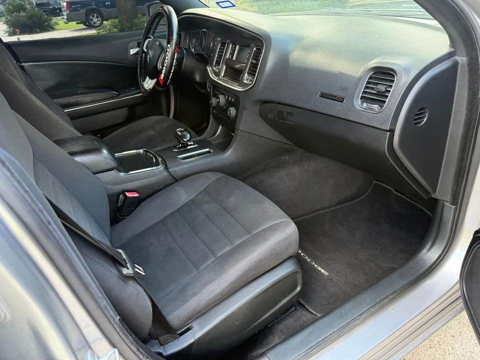 2013 Dodge Charger 7th Gen - Image 11 of 19