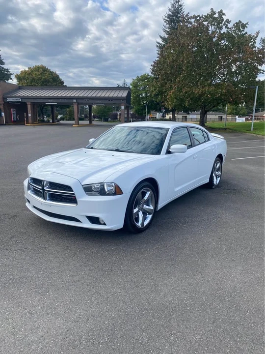 2013 Dodge Charger 7th Gen - Image 5 of 14