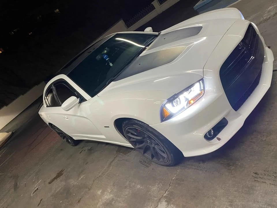 2013 Dodge Charger 7th Gen - Image 2 of 7