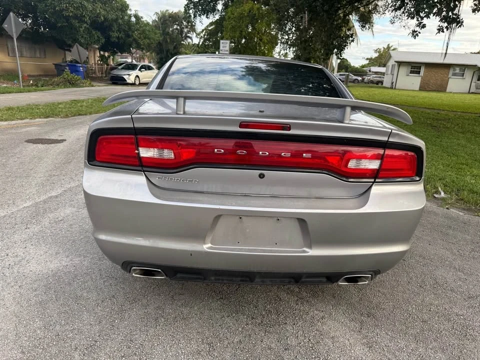 2013 Dodge Charger 6th Gen - Image 6 of 12