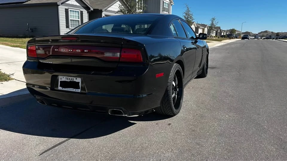 2013 Dodge Charger 6th Gen - Image 7 of 12