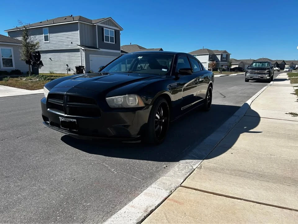 2013 Dodge Charger 6th Gen - Image 2 of 12