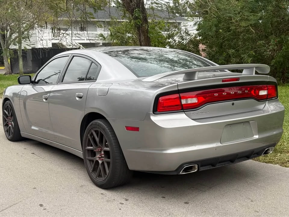 2013 Dodge Charger 6th Gen - Image 4 of 6
