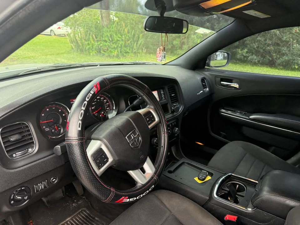 2013 Dodge Charger 6th Gen - Image 6 of 6