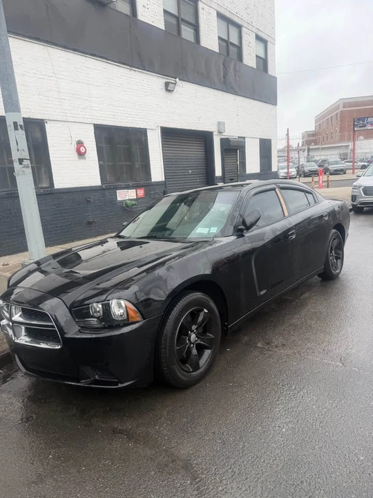 2013 Dodge Charger 7th Gen - Image 2 of 5