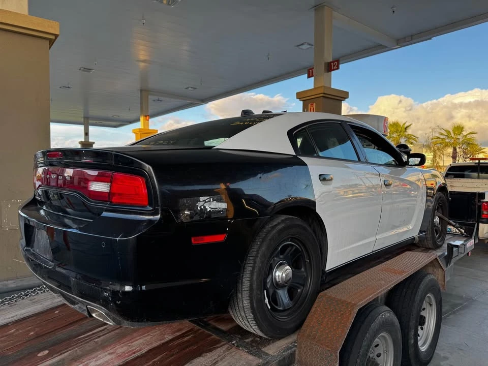 2013 Dodge Charger 7th Gen - Image 3 of 10
