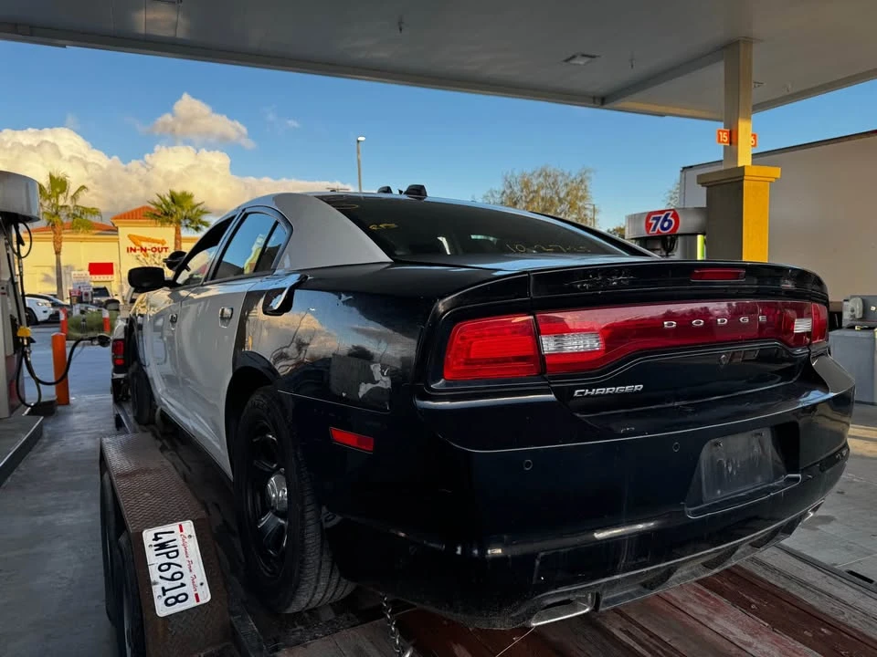 2013 Dodge Charger 7th Gen - Image 2 of 10