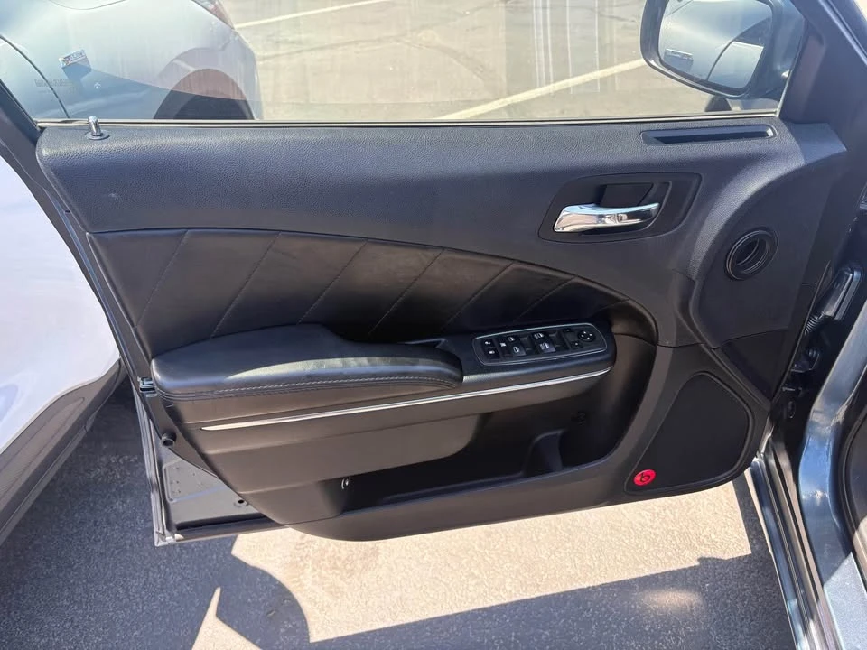 2013 Dodge Charger 7th Gen - Image 6 of 13