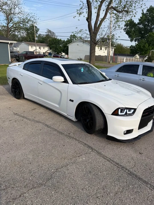 2013 Dodge Charger 7th Gen - Image 4 of 7