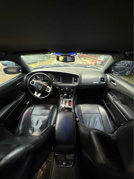 2013 Dodge Charger 6th Gen - Image 9 of 14