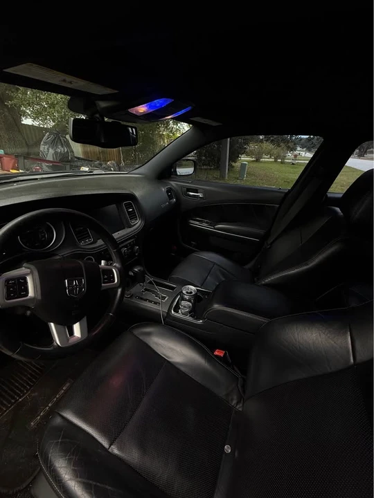 2013 Dodge Charger 6th Gen - Image 8 of 14