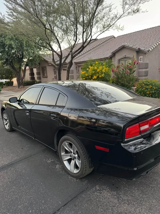 2013 Dodge Charger 6th Gen - Image 4 of 12