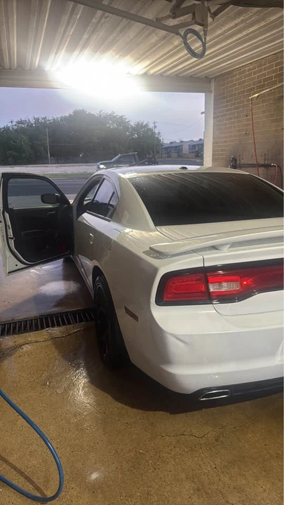 2013 Dodge Charger 7th Gen - Image 2 of 7
