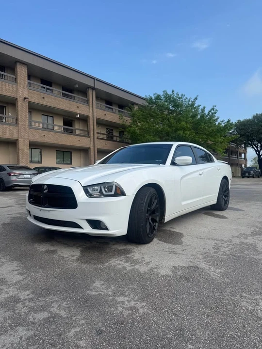 2013 Dodge Charger 7th Gen - Image 3 of 7
