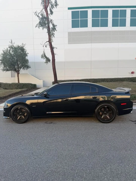 2013 Dodge Charger 7th Gen - Image 3 of 13