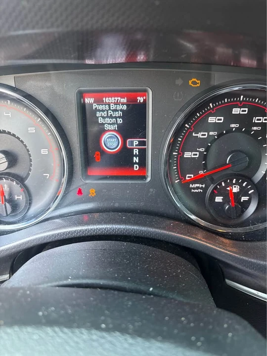 2013 Dodge Charger 7th Gen - Image 5 of 10