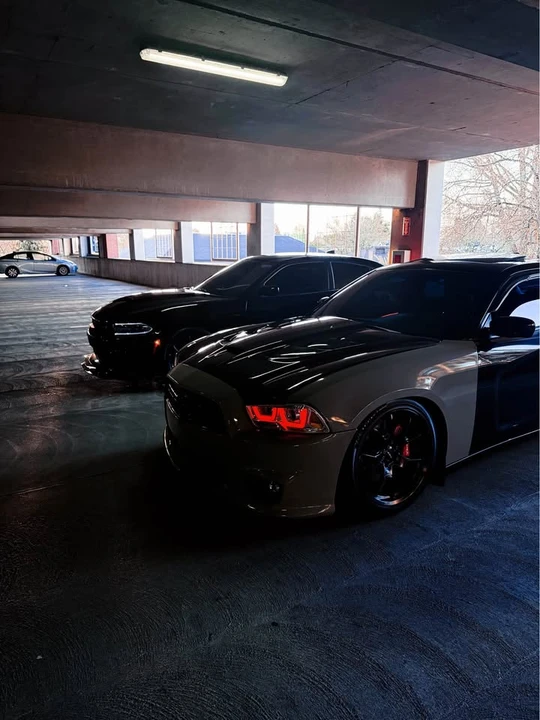 2013 Dodge Charger 7th Gen - Image 8 of 15
