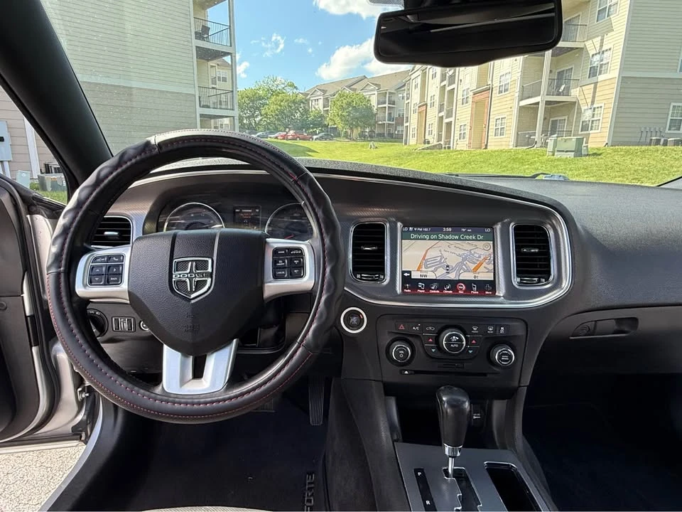 2013 Dodge Charger 7th Gen - Image 12 of 16