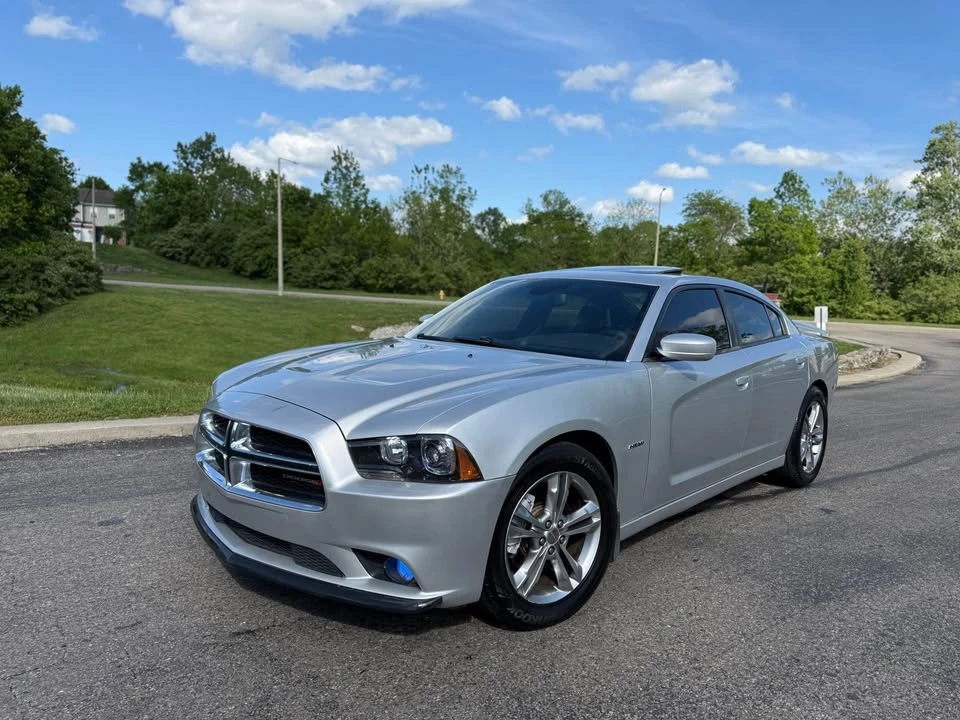 2013 Dodge Charger 7th Gen - Image 2 of 16