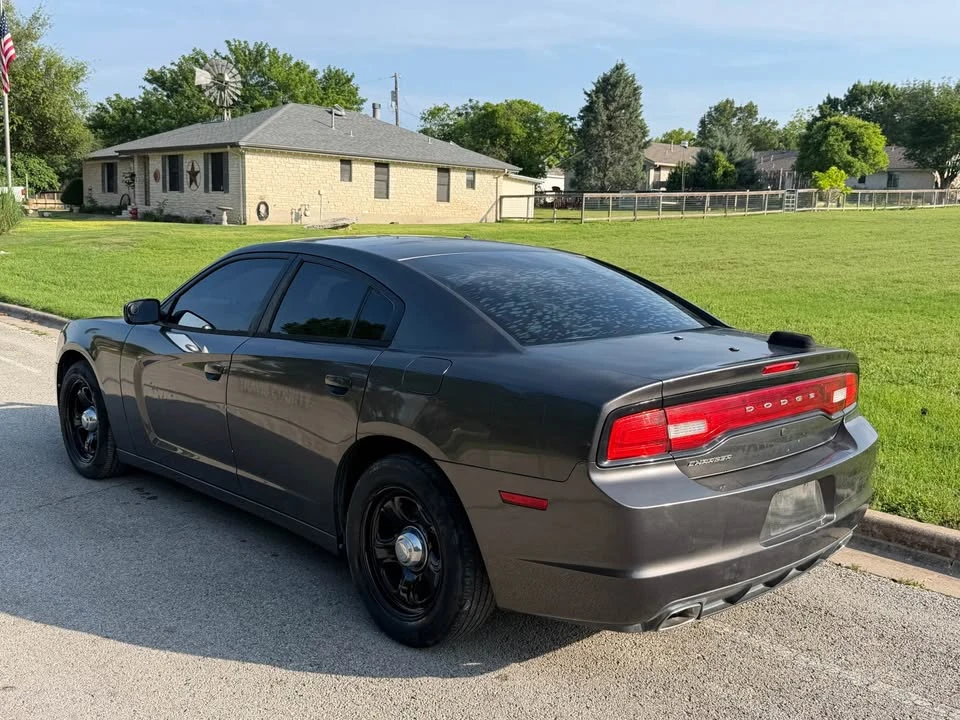 2013 Dodge Charger 7th Gen - Image 2 of 10