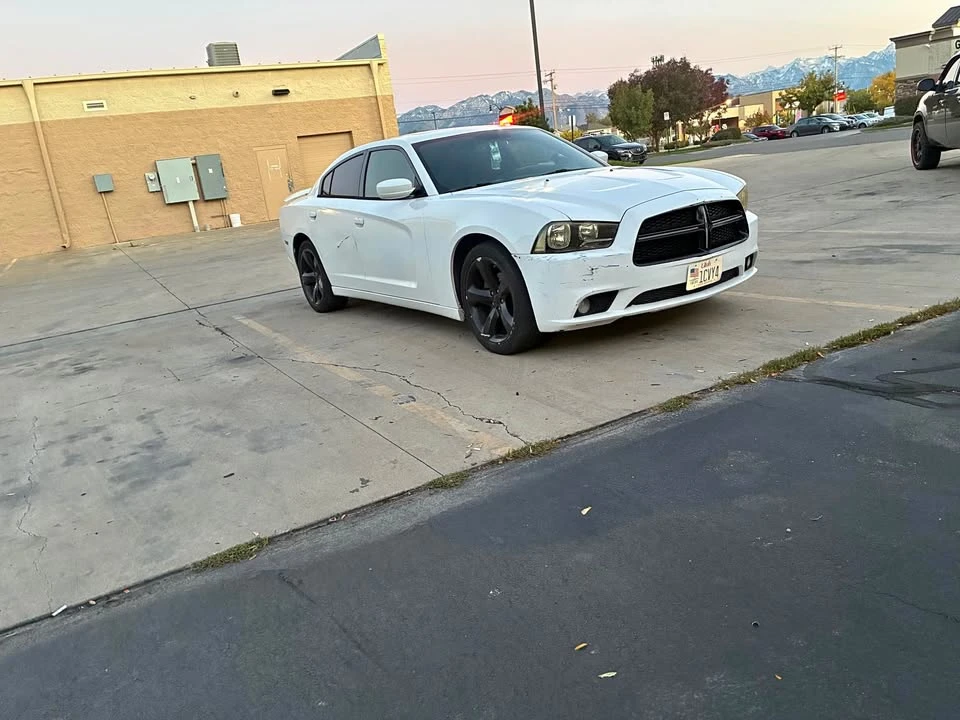 2013 Dodge Charger 7th Gen - Image 2 of 6