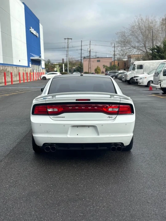 2013 Dodge Charger 6th Gen - Image 4 of 15