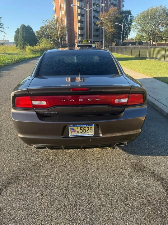 2013 Dodge Charger 7th Gen - Image 3 of 13