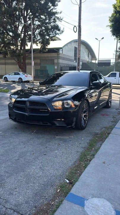 2013 Dodge Charger 6th Gen - Image 5 of 8