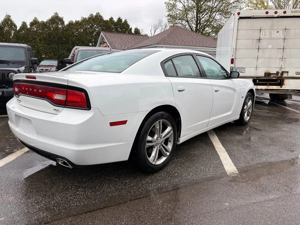 2013 Dodge Charger 7th Gen - Image 3 of 8
