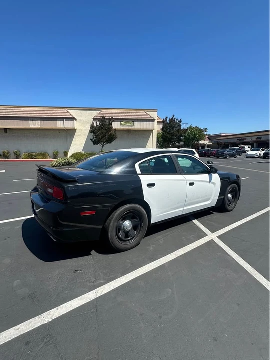 2013 Dodge Charger 7th Gen - Image 3 of 19