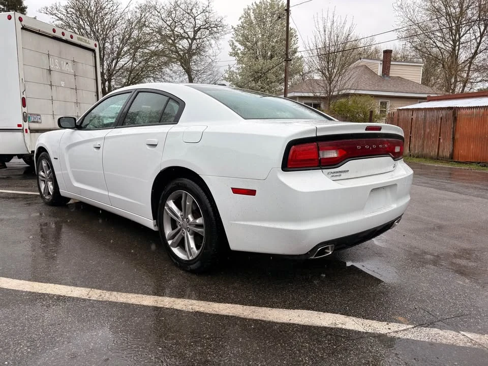 2013 Dodge Charger 7th Gen - Image 4 of 8