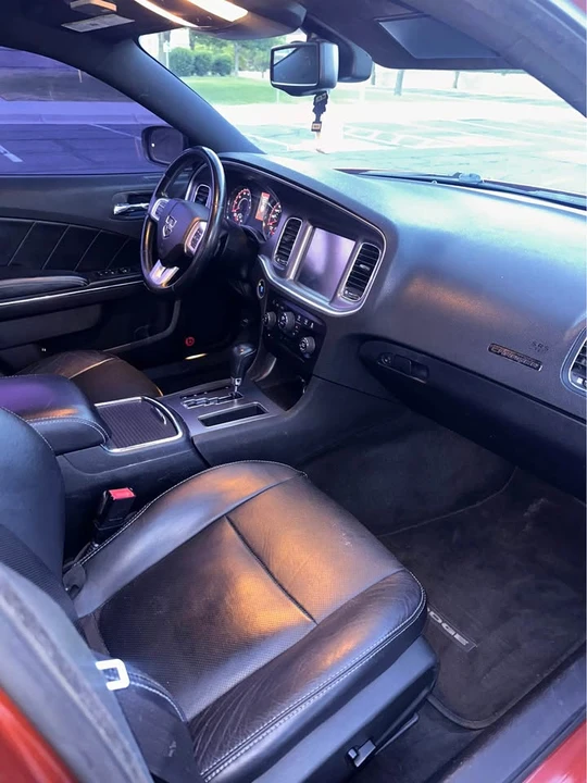 2013 Dodge Charger 7th Gen - Image 15 of 18