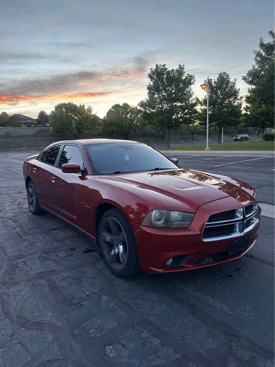 2013 Dodge Charger 7th Gen - Image 2 of 18