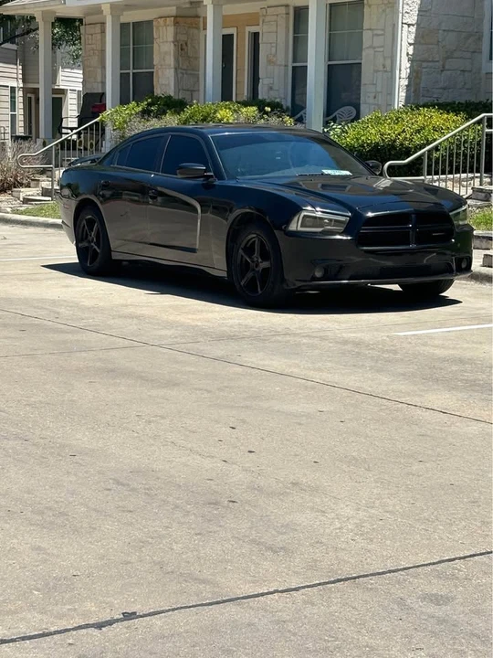 2013 Dodge Charger 7th Gen - Image 3 of 5