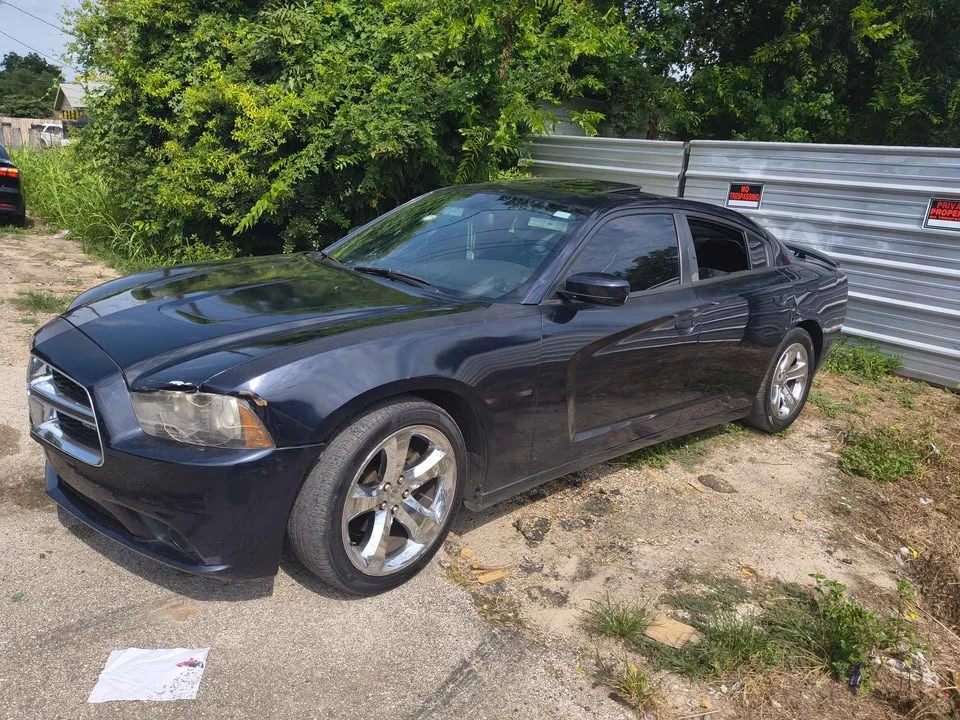 2013 Dodge Charger 7th Gen - Image 3 of 4
