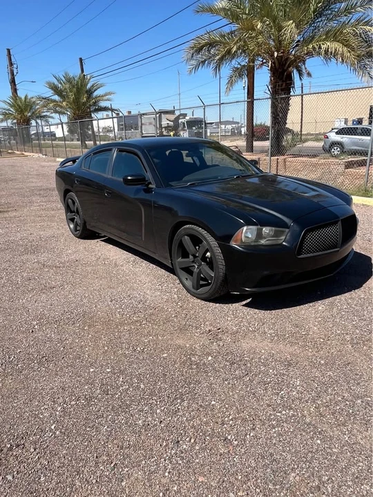 2013 Dodge Charger 7th Gen - Image 3 of 11