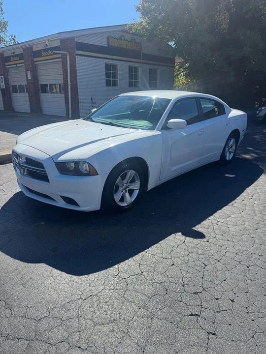 2013 Dodge Charger 7th Gen - Image 2 of 9