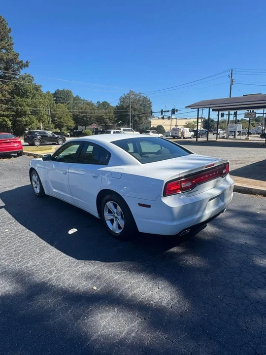 2013 Dodge Charger 7th Gen - Image 5 of 9