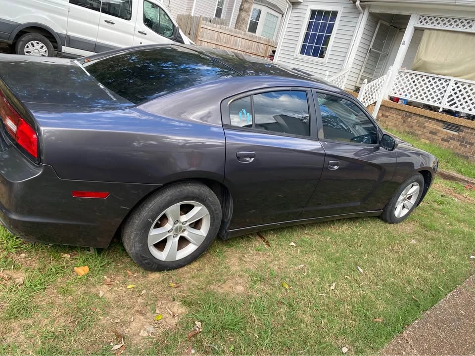 2013 Dodge Charger 7th Gen - Image 5 of 11