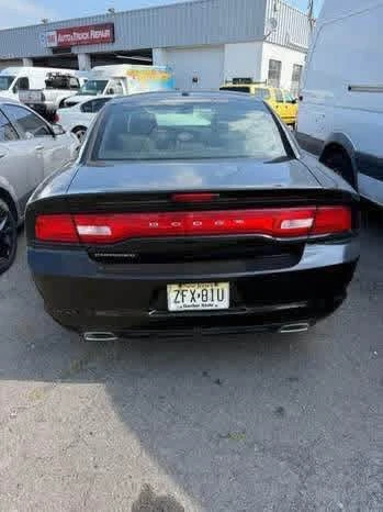 2013 Dodge Charger 6th Gen - Image 5 of 12