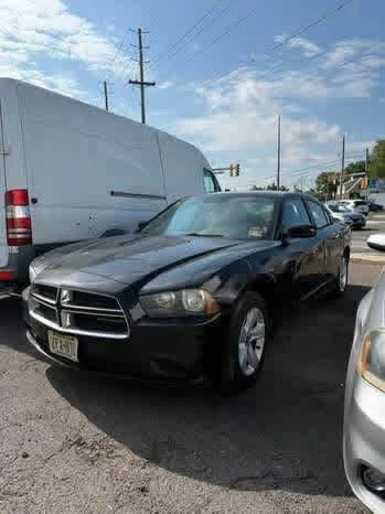 2013 Dodge Charger 6th Gen - Image 9 of 12