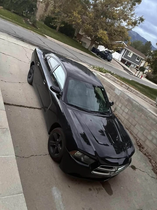 2013 Dodge Charger 6th Gen - Image 4 of 4