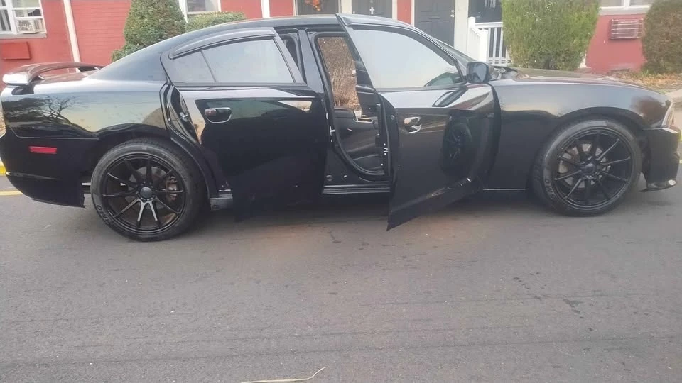2013 Dodge Charger 7th Gen - Image 5 of 9