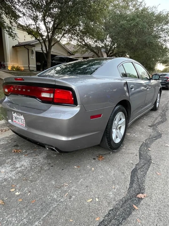2013 Dodge Charger 6th Gen - Image 4 of 6