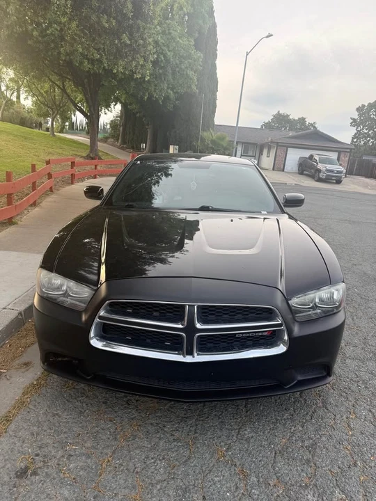 2013 Dodge Charger 7th Gen - Image 3 of 7