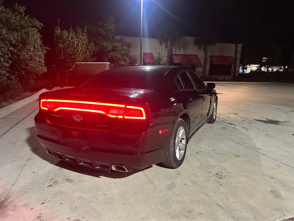 2013 Dodge Charger 7th Gen - Image 8 of 12