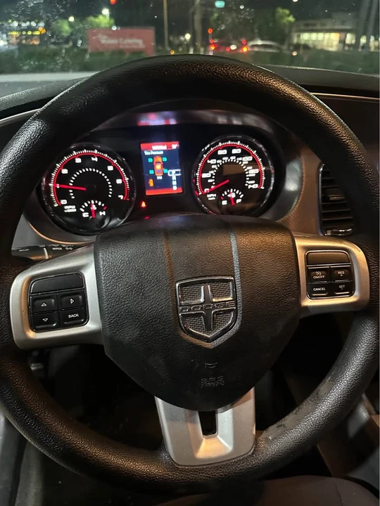2013 Dodge Charger 7th Gen - Image 9 of 12