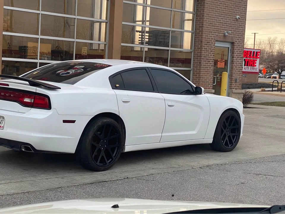 2013 Dodge Charger 7th Gen - Image 5 of 5