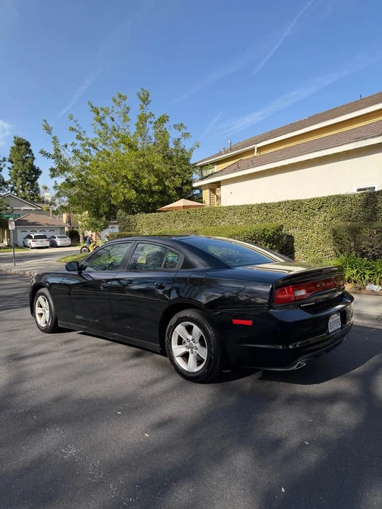 2013 Dodge Charger 7th Gen - Image 4 of 14