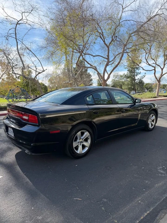 2013 Dodge Charger 7th Gen - Image 3 of 14
